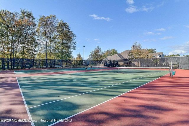 35 Hartack Road, Manalapan, NJ 07726