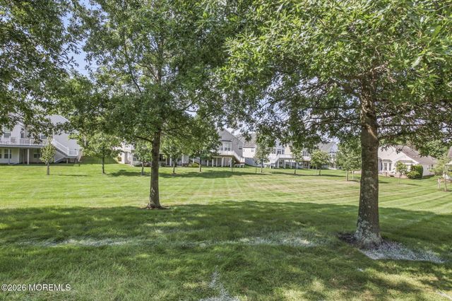 35 Hartack Road, Manalapan, NJ 07726