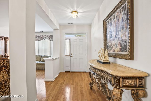 35 Hartack Road, Manalapan, NJ 07726