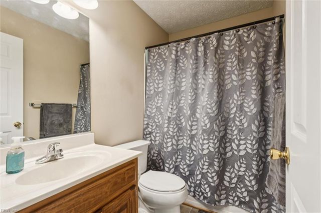 705 Dorothys DR, Newport News, VA 23608