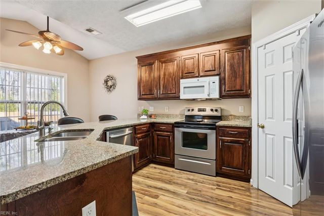 705 Dorothys DR, Newport News, VA 23608