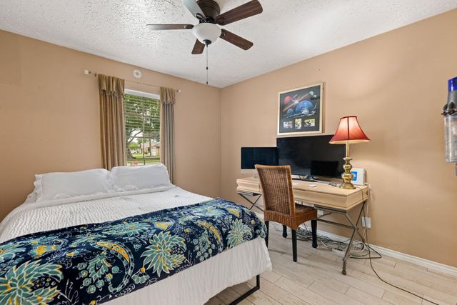 1103 Pinecroft Drive, Sugar Land, TX 77498