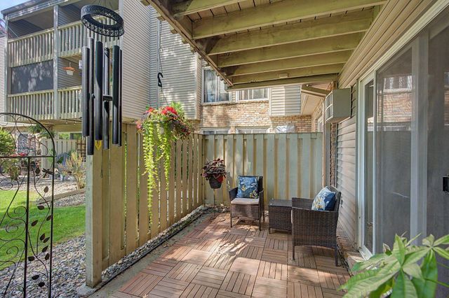 4045 Hodgson Road 107, Shoreview, MN 55126