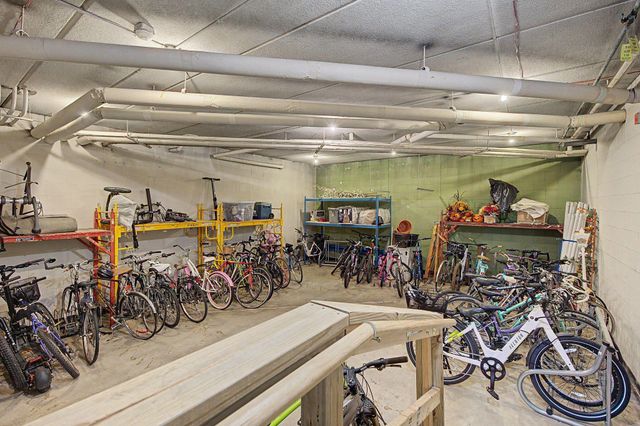 4045 Hodgson Road 107, Shoreview, MN 55126