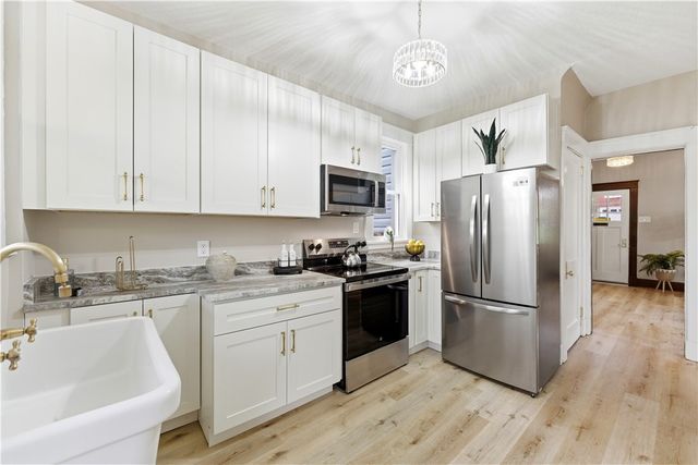 1004 Biltmore, Dormont, PA 15216