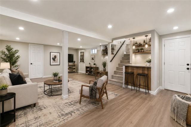 1004 Biltmore, Dormont, PA 15216