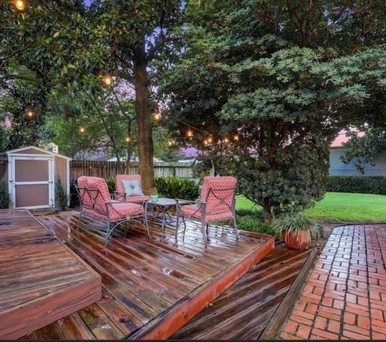 515 W 30th Street, Houston, TX 77018