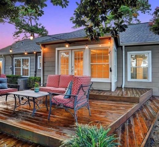 515 W 30th Street, Houston, TX 77018