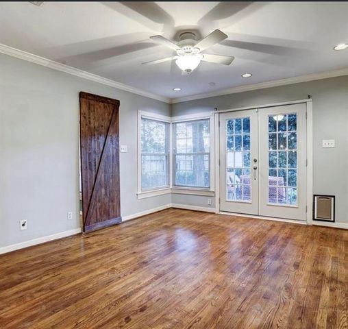 515 W 30th Street, Houston, TX 77018