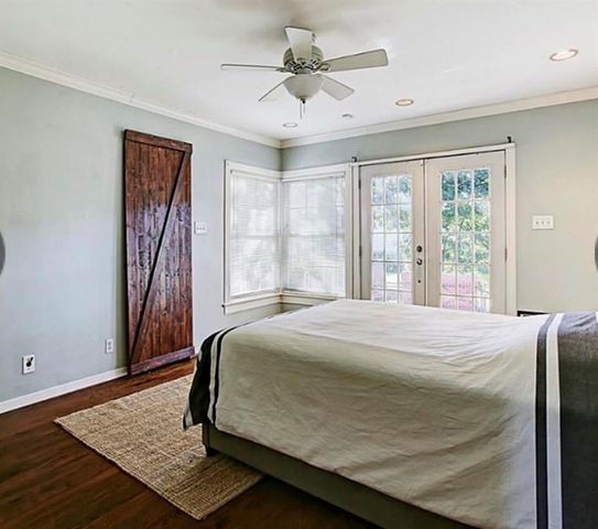 515 W 30th Street, Houston, TX 77018