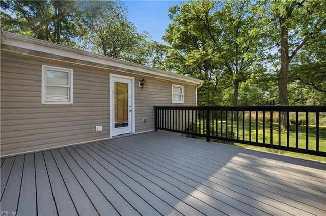 3909 Wedgewood DR, Chesapeake, VA 23321