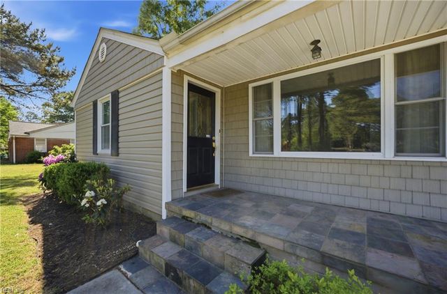 3909 Wedgewood DR, Chesapeake, VA 23321