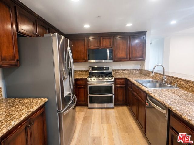 4832 Whitsett Avenue 105, Valley Village, CA 91607