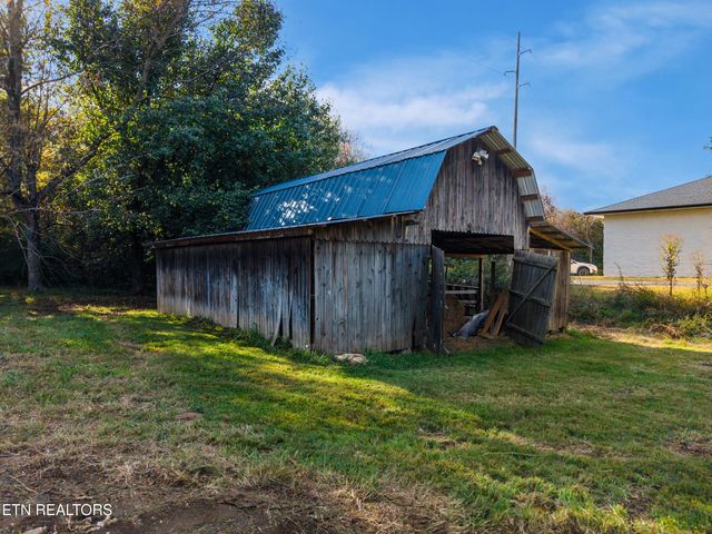 2731 Asbury Rd, Knoxville, TN 37914