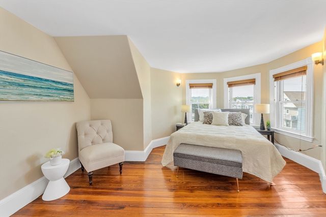 15 Reddy Ave, Boston, MA 02136