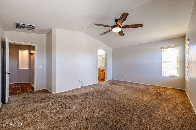 7423 W PUEBLO Avenue, Phoenix, AZ 85043