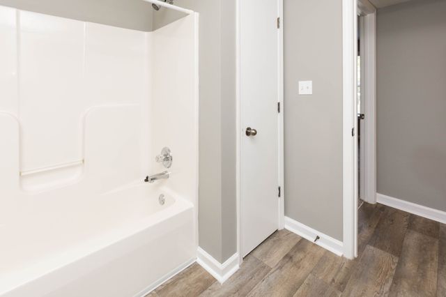 3301 Royster Ln Apt 1007, Clarksville, TN 37042