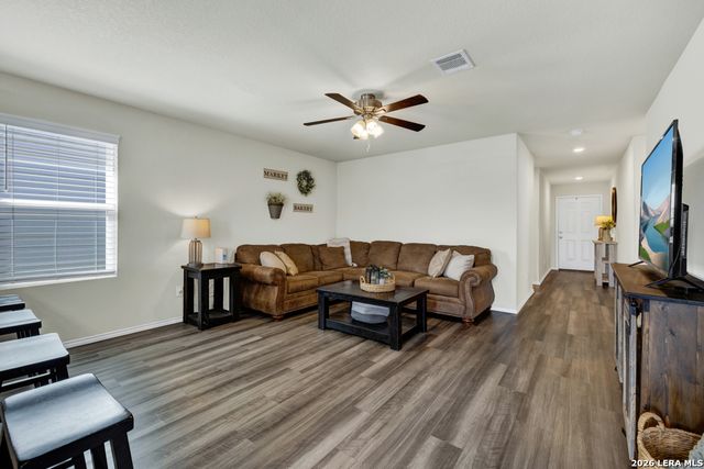 2459 Pechora Pipit, New Braunfels, TX 78130