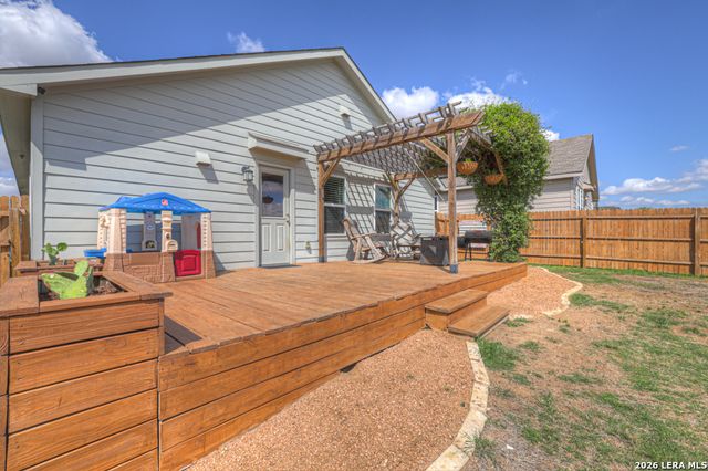2459 Pechora Pipit, New Braunfels, TX 78130