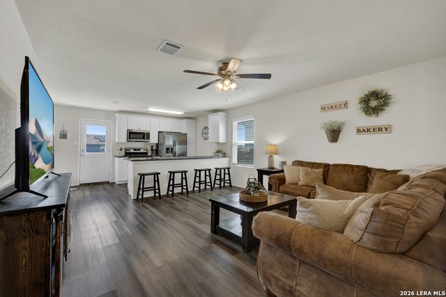 2459 Pechora Pipit, New Braunfels, TX 78130