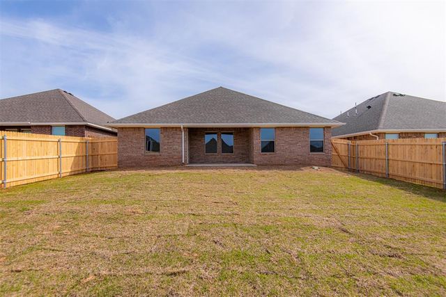 8401 NW 162nd Street, Edmond, OK 73013