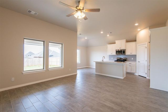 8401 NW 162nd Street, Edmond, OK 73013
