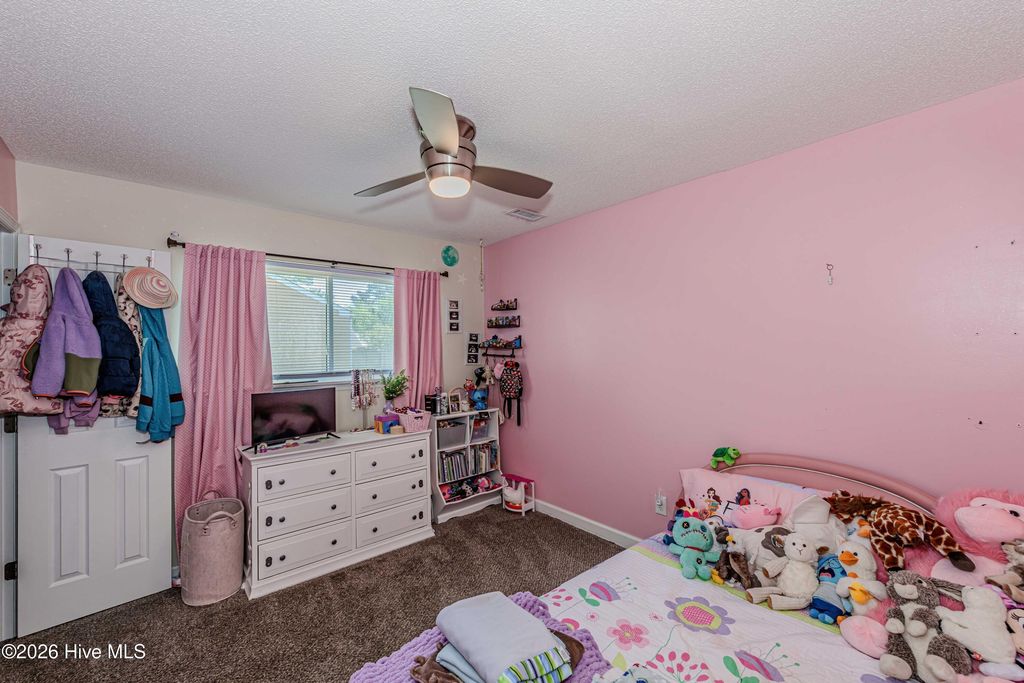 Image 18 of property listing at 408 Cardinal Road, Jacksonville, NC 28546