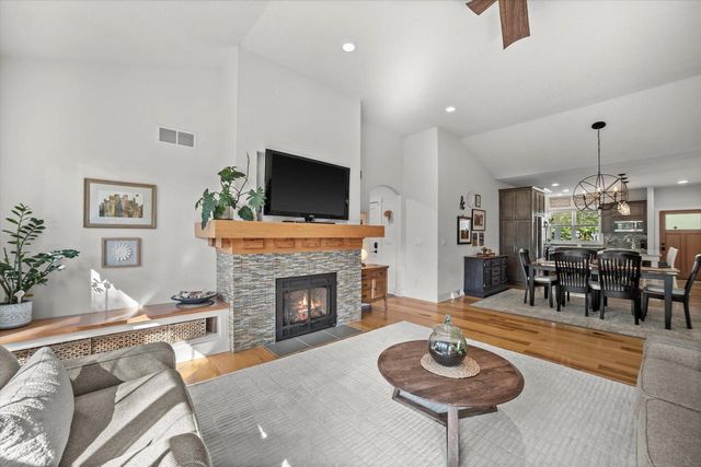 9015 W Grange AVENUE, Greendale, WI 53129