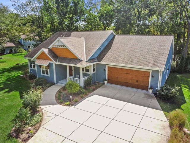 9015 W Grange AVENUE, Greendale, WI 53129