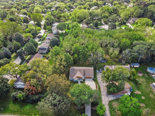 9015 W Grange AVENUE, Greendale, WI 53129
