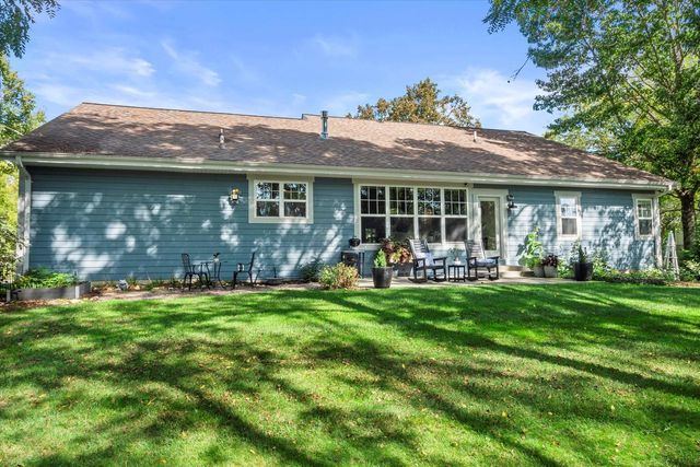 9015 W Grange AVENUE, Greendale, WI 53129
