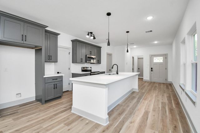 3521 Canfield Street AB, Houston, TX 77004