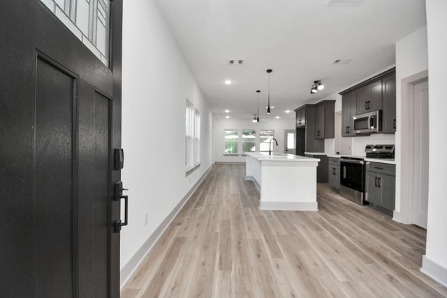 3521 Canfield Street AB, Houston, TX 77004