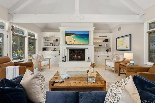 5241 Alzeda Drive, La Mesa, CA 91941
