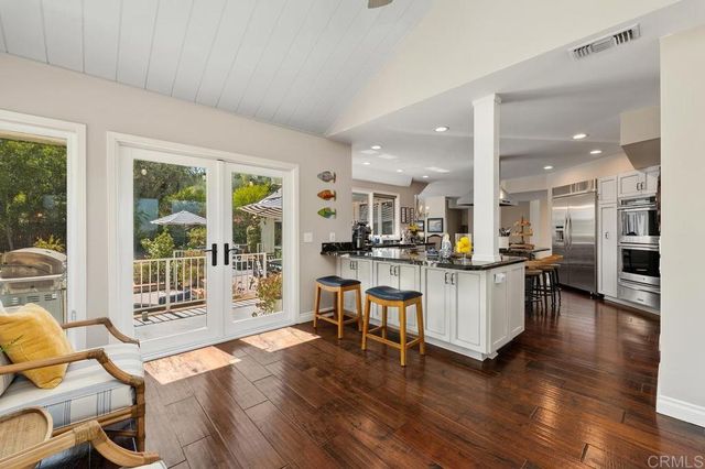 5241 Alzeda Drive, La Mesa, CA 91941