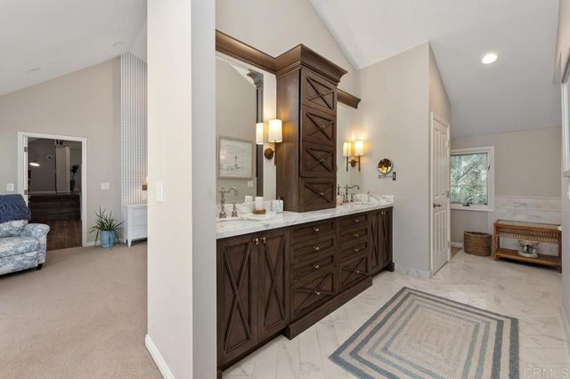 5241 Alzeda Drive, La Mesa, CA 91941