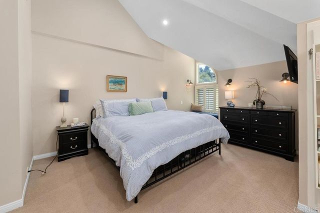 5241 Alzeda Drive, La Mesa, CA 91941