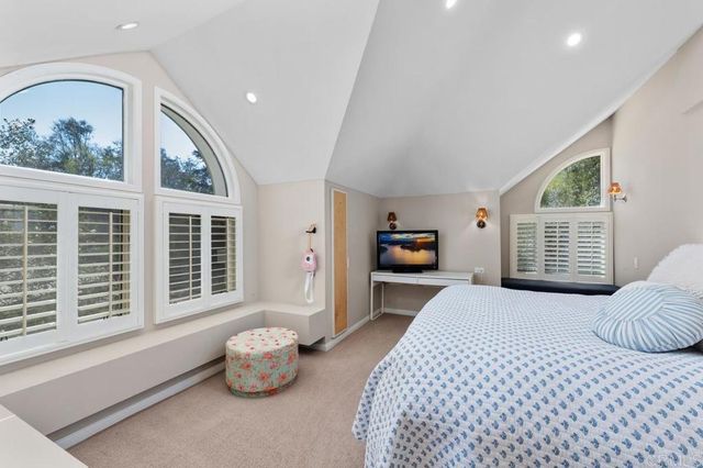 5241 Alzeda Drive, La Mesa, CA 91941