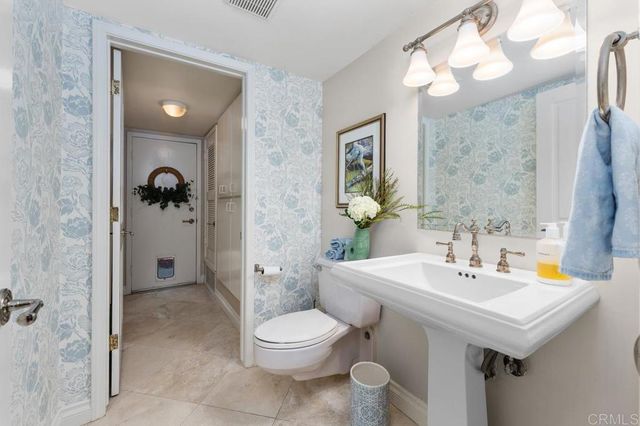 5241 Alzeda Drive, La Mesa, CA 91941