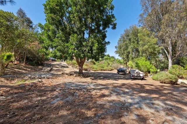 5241 Alzeda Drive, La Mesa, CA 91941