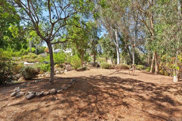 5241 Alzeda Drive, La Mesa, CA 91941