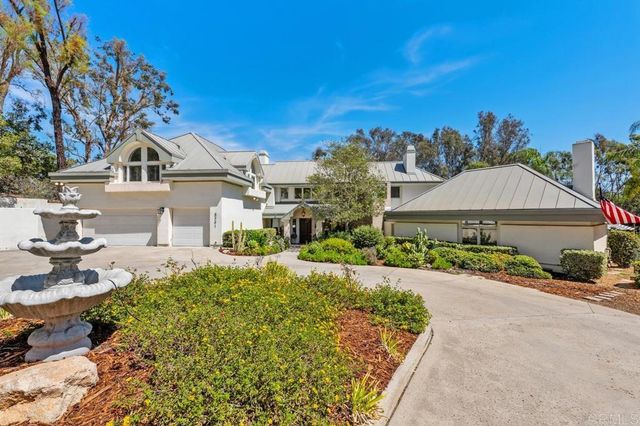 5241 Alzeda Drive, La Mesa, CA 91941