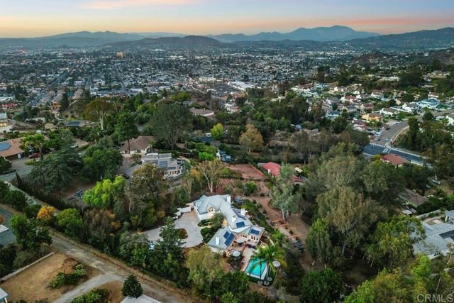 5241 Alzeda Drive, La Mesa, CA 91941