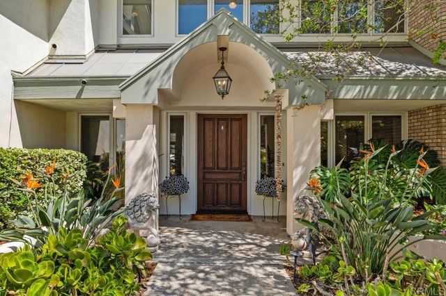 5241 Alzeda Drive, La Mesa, CA 91941