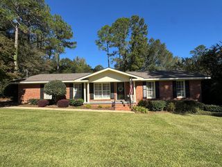 1702 Impala, Dothan, AL 36303