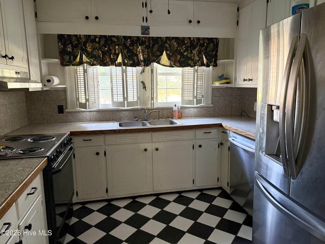 1202 Ruffin Terrace, Kinston, NC 28504