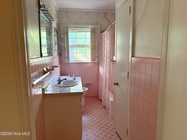 1202 Ruffin Terrace, Kinston, NC 28504