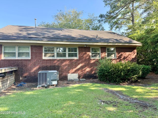1202 Ruffin Terrace, Kinston, NC 28504