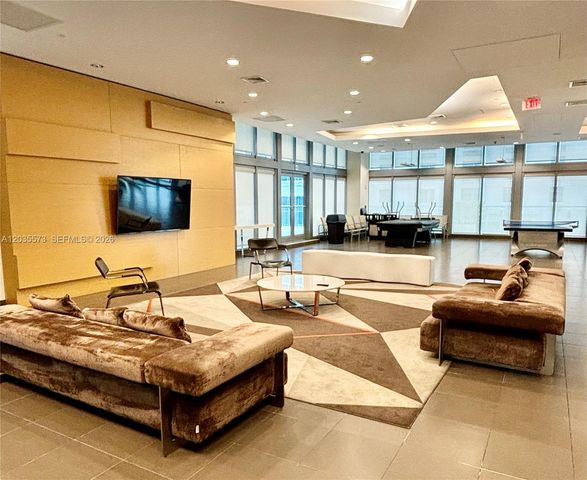 79 SW 12th St 4012-S, Miami, FL 33130
