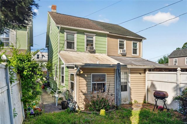 1121 Front Street, North Catasauqua Bor, PA 18032